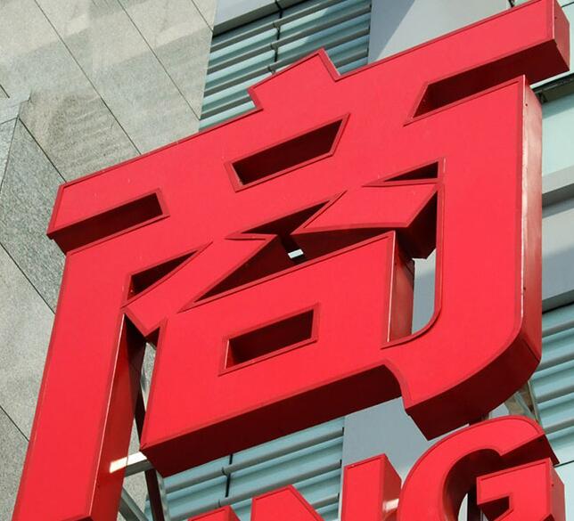 不锈钢烤漆字价格，不锈钢烤漆发光字多少钱一平方米？