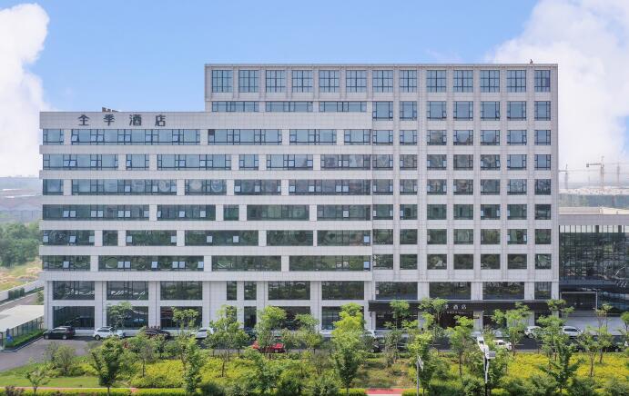 大型楼顶发光字使用镀锌板还是铝板比较好